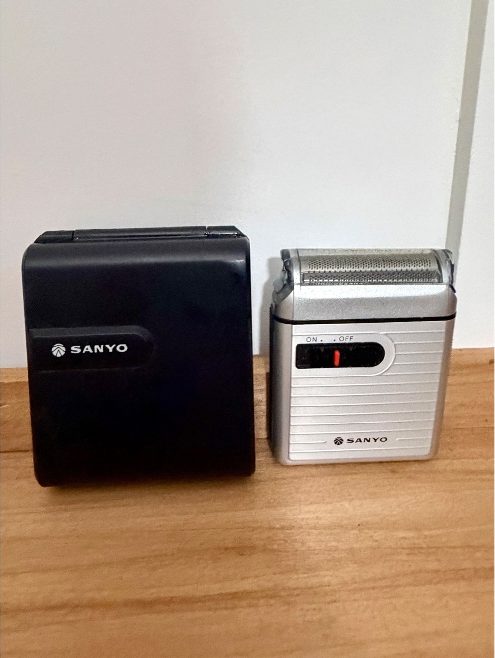 Vintage Sanyo SV-M730 Battery Electric Travel Shaver w/ Case Tested Working